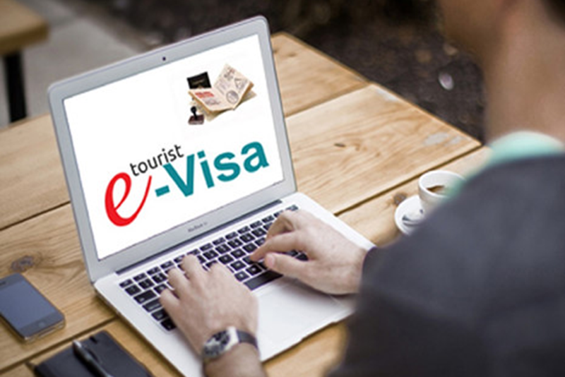 Thí điểm cấp thị thực điện tử cho người nước ngoài